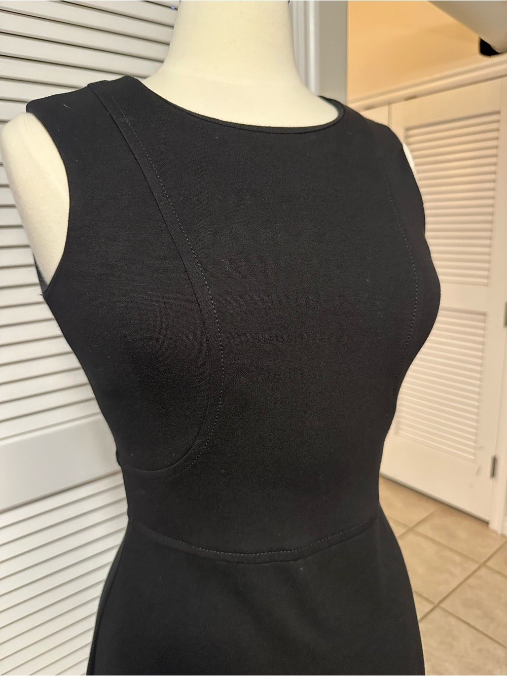 Banana Republic Vintage Classic Black Sleeveless A-Line Dress - Picture 2 of 11